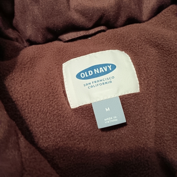 OLD NAVY Aggie maroon or burgundy  puffer vest - M - Picture 5 of 6